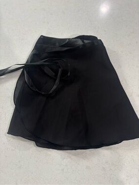6 pieces - Girls Dancewear Bundle | Size 8
